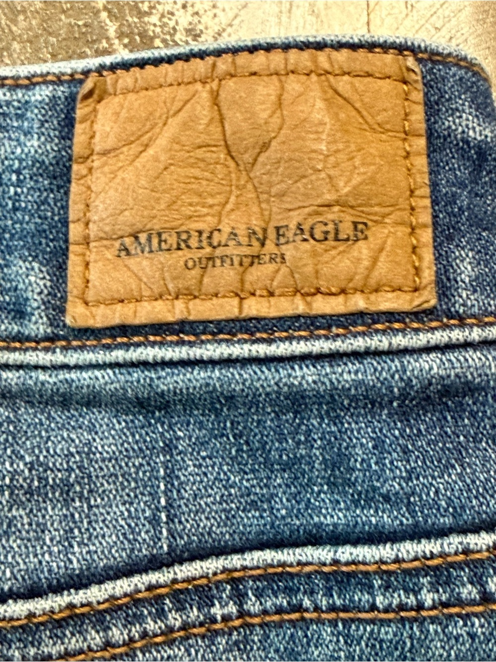American Eagle Women’s SZ 2 Super Stretch X Distressed Denim Skirt w Raw Hem EUC - Picture 5 of 6